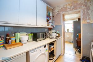 Kitchen- click for photo gallery